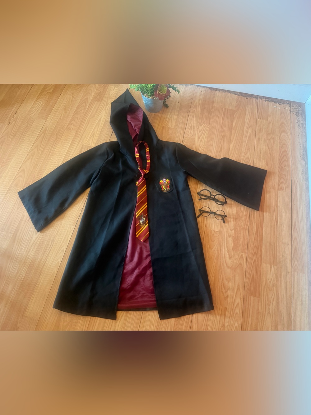 Harry Potter HogwartsGryffindor Halloween Costume Robe,tie,glasses Child's 135CM